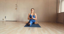 Load image into Gallery viewer, 60- Minute Hamstring & Handstand Class (+ drills)